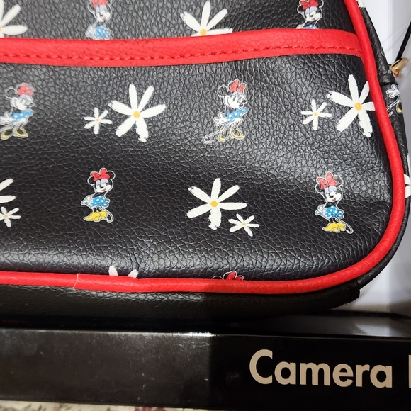 Disney Camera Crossbody Bag NWT. - Picture 9 of 9